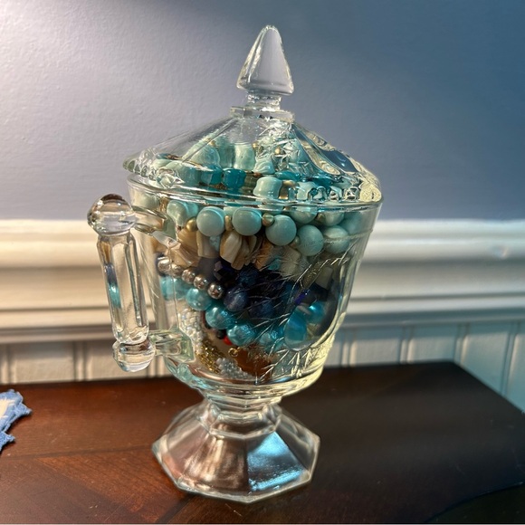 Mystery Vintage Glass Candy Dish with Lid Full of Jewelry - Picture 6 of 9